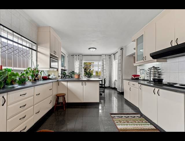 3 BEDROOM HOUSE FOR SALE IN TINLEY MANOR